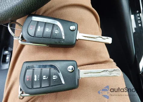 2022 Toyota Corolla Le z USA, uszkodzony, nr VIN JTDEPMAE9NJ196184